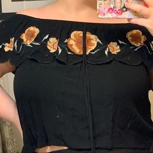 Black flower crop top!